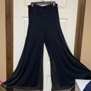 Black flowey palazzo / wide leg pants- lined.